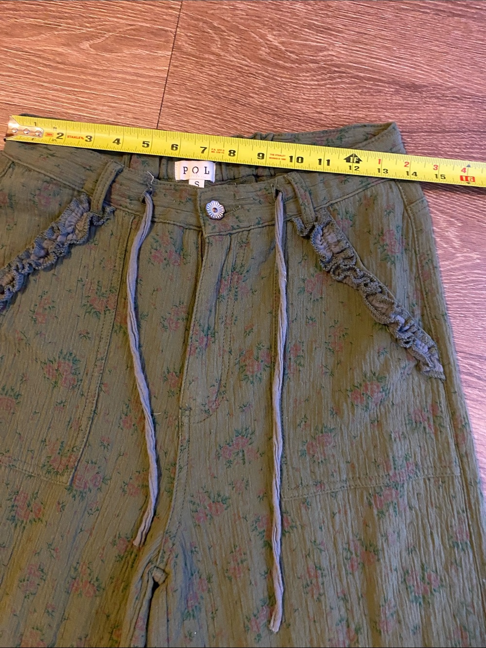 NWOT POL Wide-Leg Ruffled Hem Pants in Olive Green and Cream - Picture 3 of 4